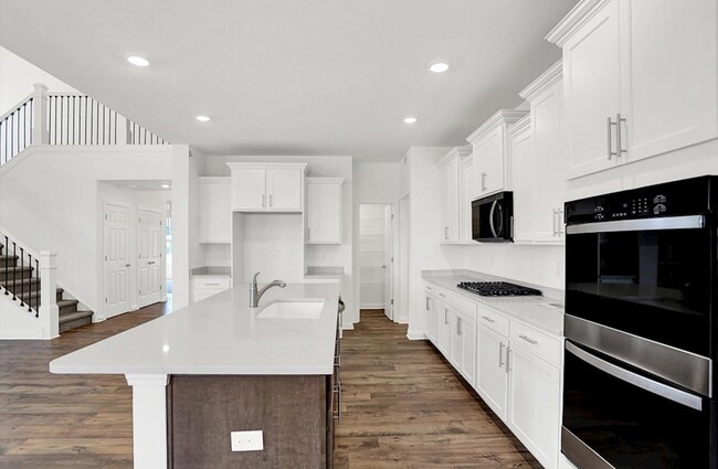 7282 Portico Ln, McCordsville, IN 46055 - photo 5