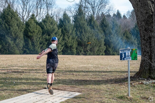 Fitness Farm is a great place to wind up, and let a disc fly as far as you can.