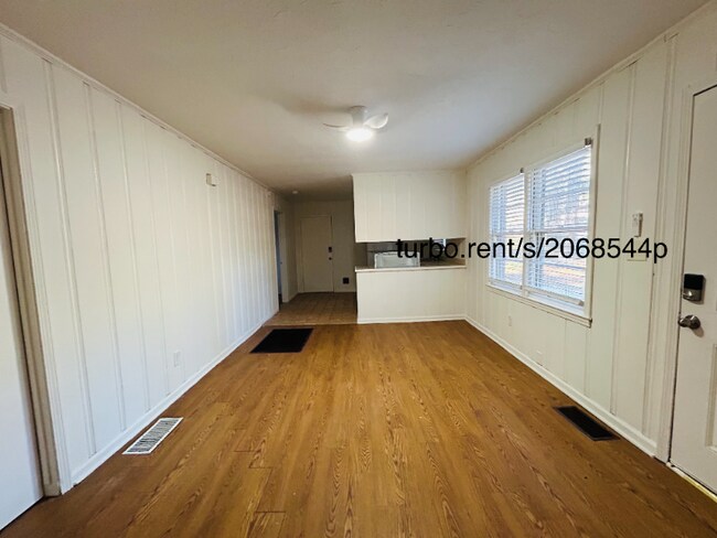 7062 Felton Ln unit 4, Mableton, GA 30126 - photo 2
