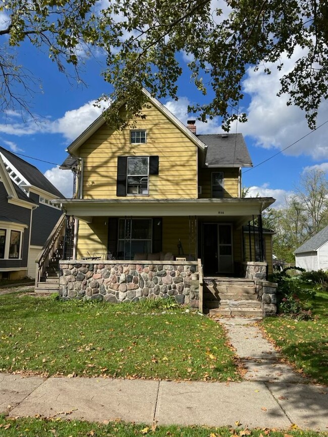 714 W Liberty St, Ann Arbor, MI 48103