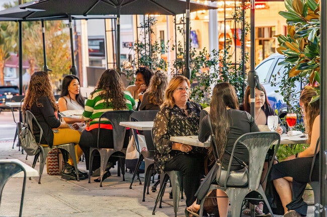 There are amazing restaurants where you can sit outside in downtown Ocala.