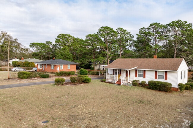 Barclay West-Hanover Heights has spacious and timeless ranch-style homes.