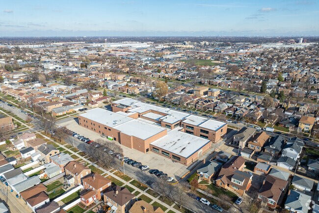 Stevenson Middle School has an overall grade of C+ from Niche.com.