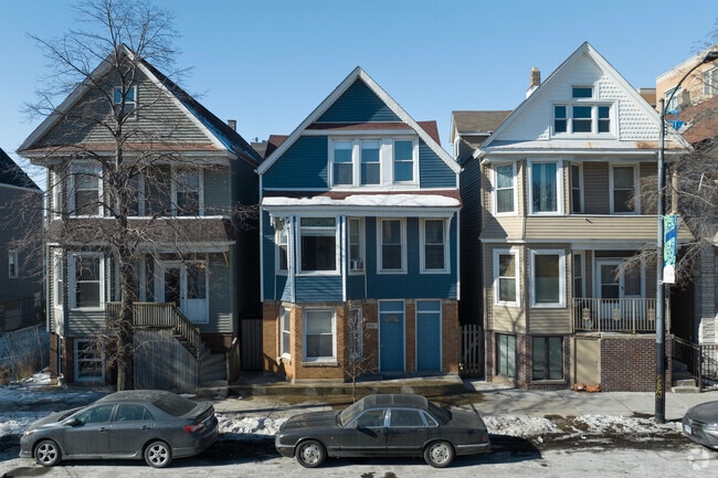 You can find three-story homes in Lincoln Square.