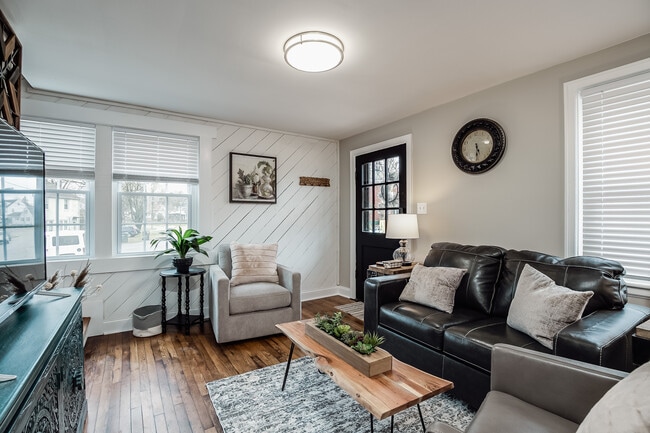 197 Seward Ave, Bristol, VA 24201 - photo 6