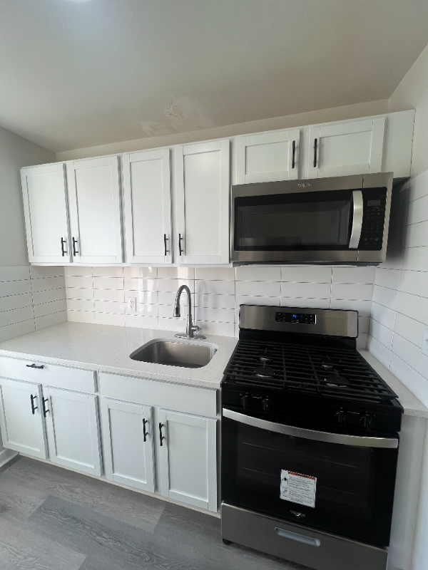 676 Park Ave Unit 15-1B, East Orange, NJ 07017