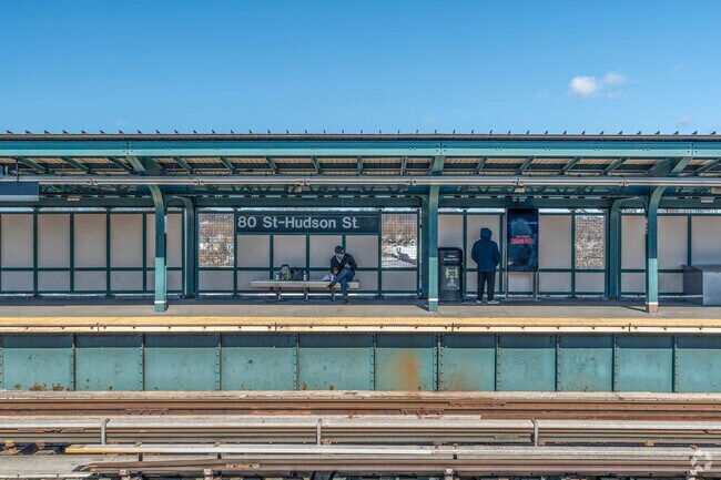 Residents can reach Midtown Manhattan in less than an hour on the express A subway.