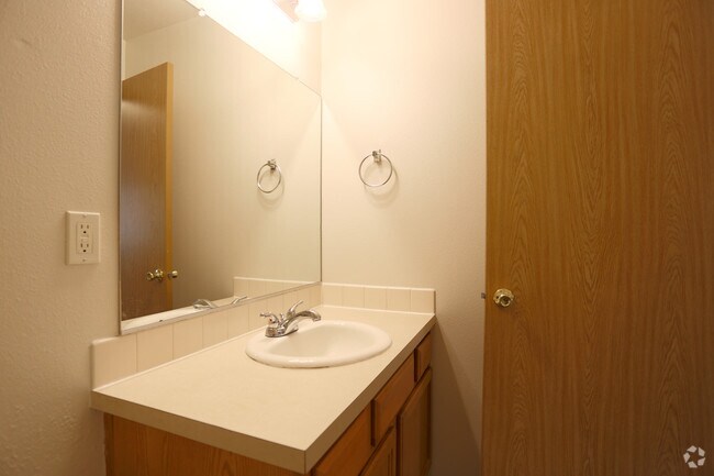 Powell Street Station, Gresham, OR 97030 - photo 7