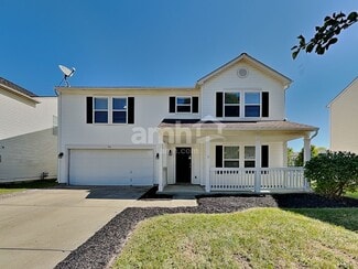 711 Thornwood Ct, Avon, IN 46123