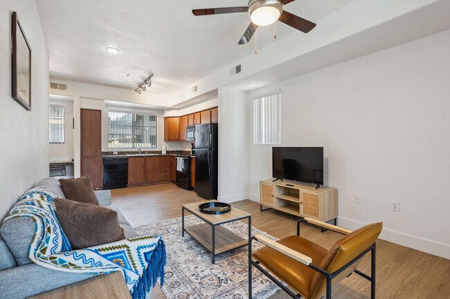 6610 N 93rd Ave unit ID1238439P, Glendale, AZ 85305 - photo 2