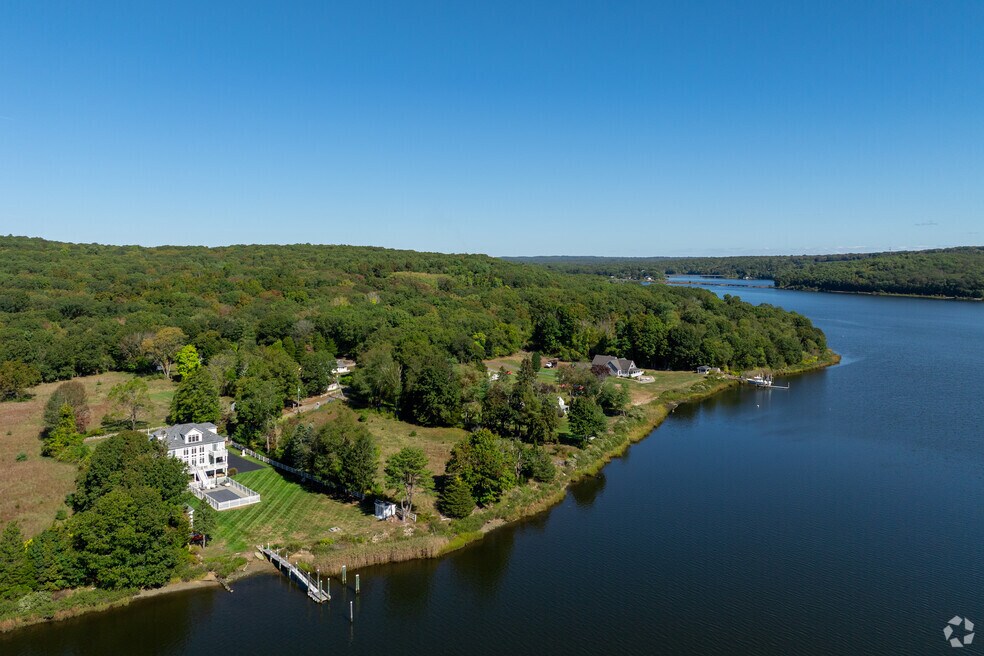 Montville_1001133_CL_100825_V1