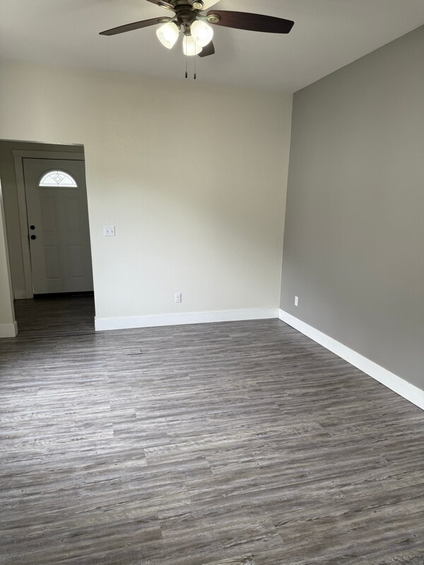 702 9th St SW Unit 2, Cedar Rapids, IA 52404