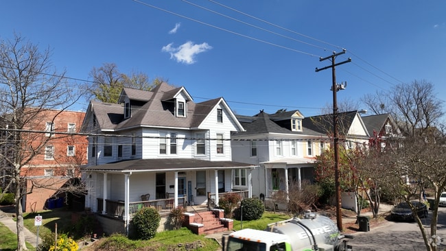 Sidewalks line most of the streets in the Riverpoint neighborhood.