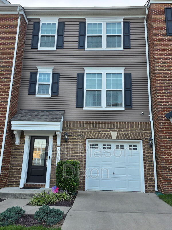 9105 Fox Stream Way, Upper Marlboro, MD 20772