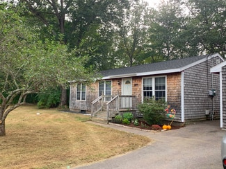 194 Westview Dr Unit B, Sanford, ME 04073