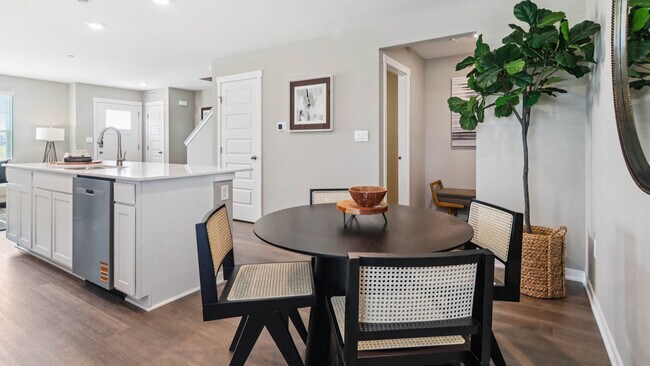 2316 Noble Ln, Yorkville, IL 60560 - photo 6