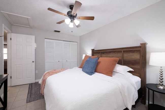 3331 NW 21st Dr unit ID1359110P, Gainesville, FL 32605 - photo 6