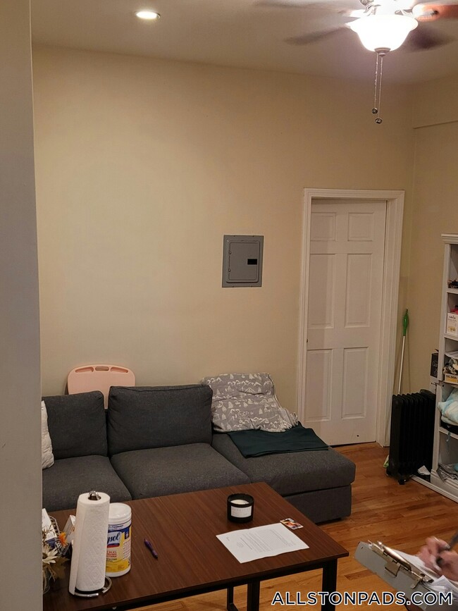 1189 Commonwealth Ave Unit 2, Boston, MA 02134