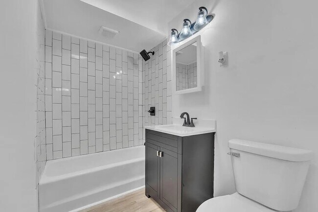 1227 Bluff Ave unit 1227 Bluff Avenue, Sheboygan, WI 53081 - photo 5