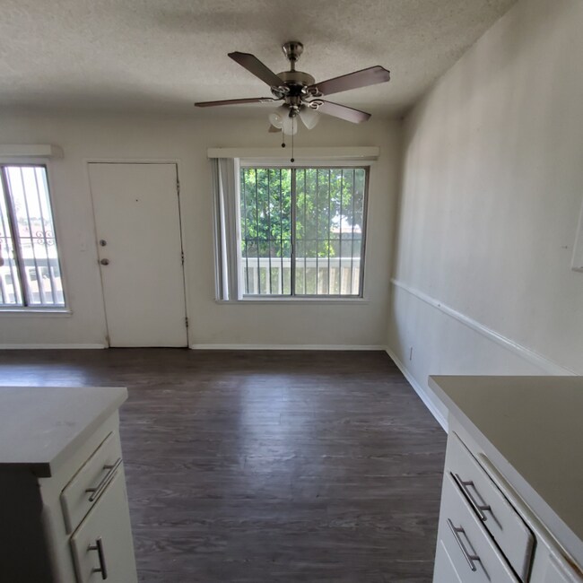 4847 W Slauson Ave unit 18, Los Angeles, CA 90056 - photo 4