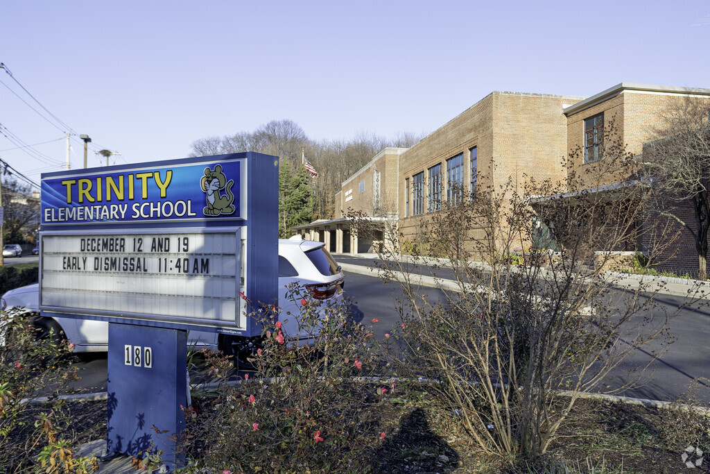 Trinity Elementary School is located at 180 Pelham Rd, New Rochelle, NY 10805.