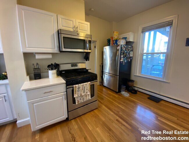 11 Stickney Ave unit 1, Somerville, MA 02145 - photo 3