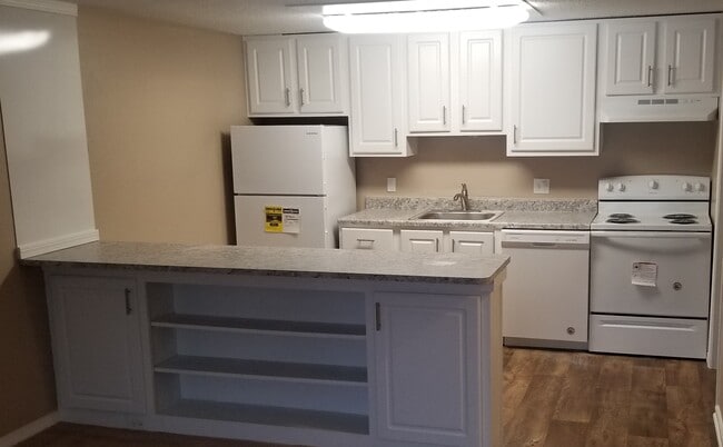 Woodtrail, Newnan, GA 30263 - photo 7