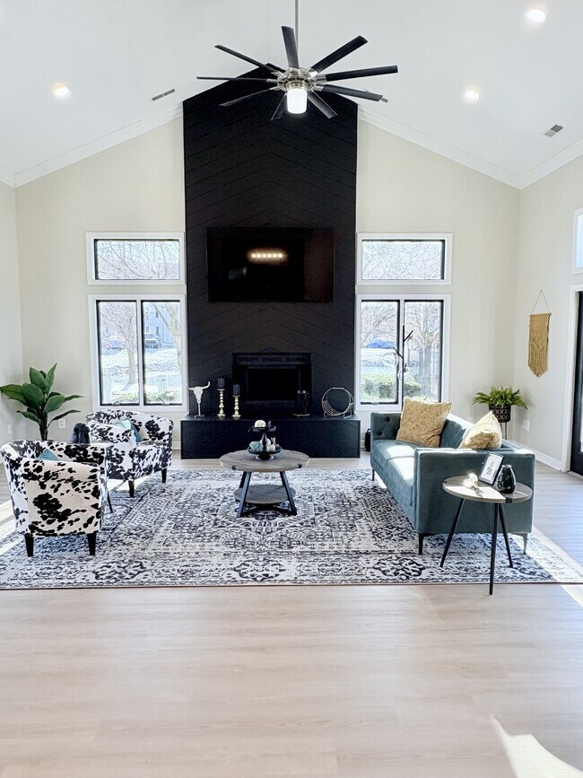 Parkview Apartments, Columbus, OH 43228 - photo 3