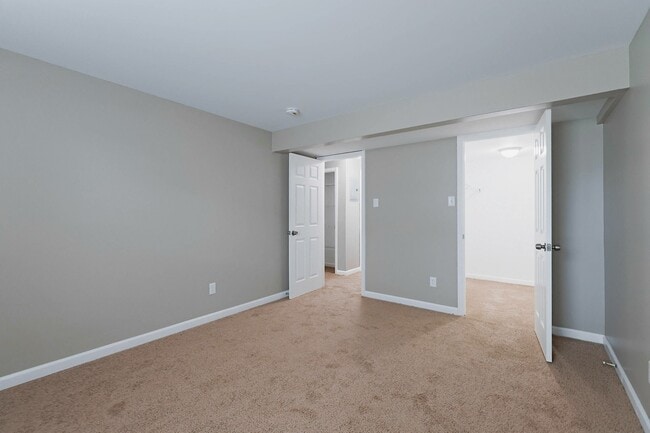 Crossing at Northpointe Apartments, Florissant, MO 63033 - photo 5
