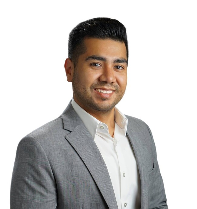 Agent Photo