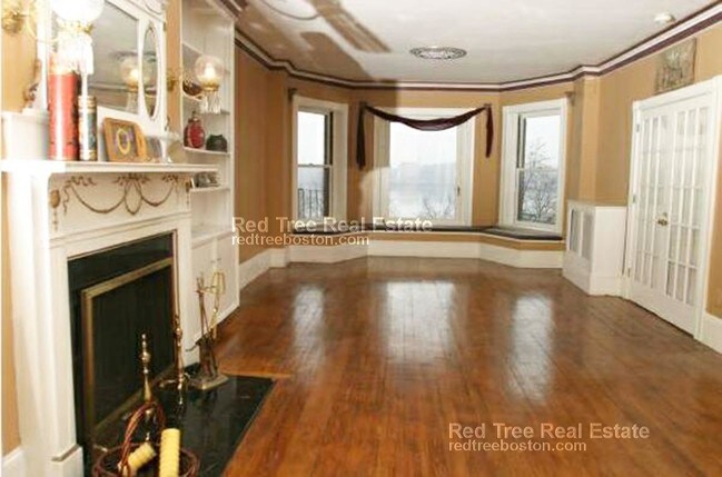 37 Bay State Rd unit 5, Boston, MA 02215 - photo 2