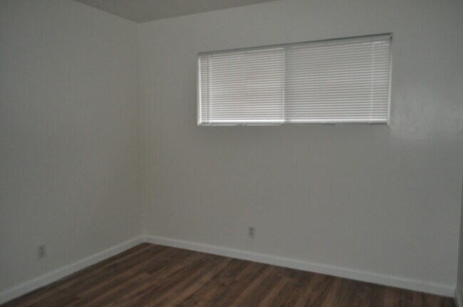 4059 W 137th St unit C, Hawthorne, CA 90250 - photo 7