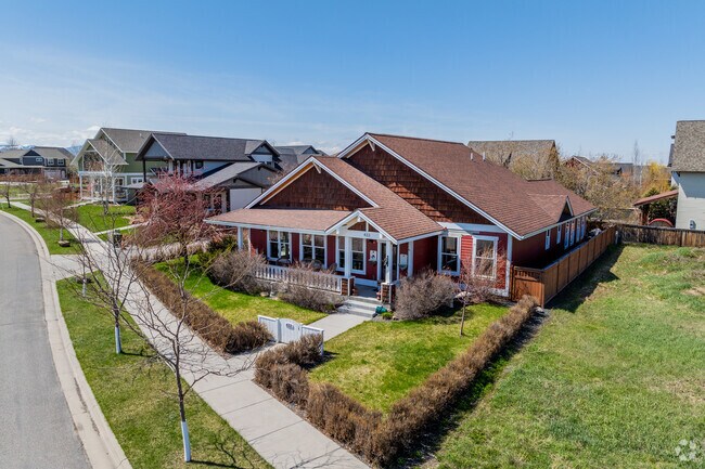 It's common to see homes with green yards and clean streets in Flanders Mill.
