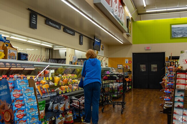Locals in Buellton count on Albertsons for their everyday grocery needs.