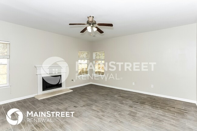 5118 Upper Elm St, Atlanta, GA 30349 - photo 4