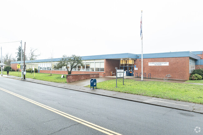 Creative Science School is a public school in Portland Oregon.