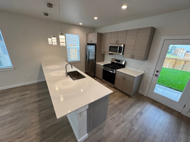 611 Companion Way, Belgrade, MT 59714 - photo 7