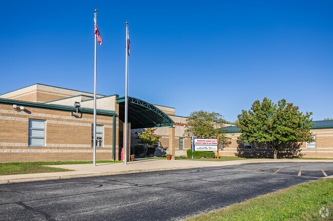 Reeds Spring Elementary School is home to the Wolves.
