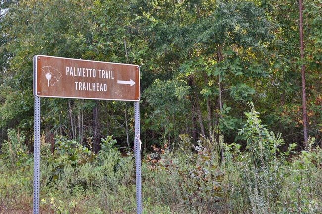 Many trails have access to Wedgefield communities.