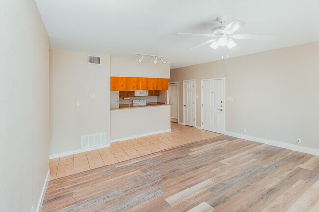 113 D L Vest unit 201, La Vernia, TX 78121 - photo 3