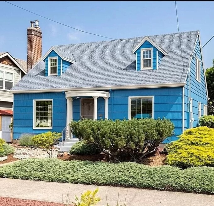 6613 N Amherst St, Portland, OR 97203 - photo 1