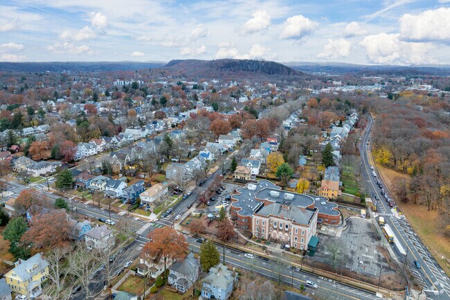 An aerial view of Edgewood Creative Thinking through STEAM Magnet School.