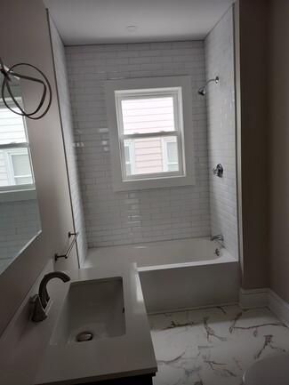 949 Maple St Unit 1st Floor, Fall river, MA 02720