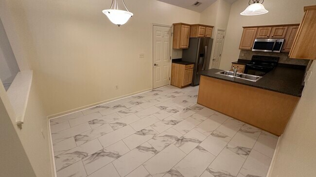 555 Goldon Trophy Trail unit Magnolia Run, Lexington, KY 40514 - photo 5