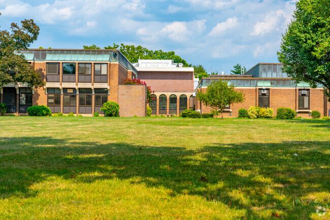 J. Witherspoon Middle School has a student body size of 816 students.