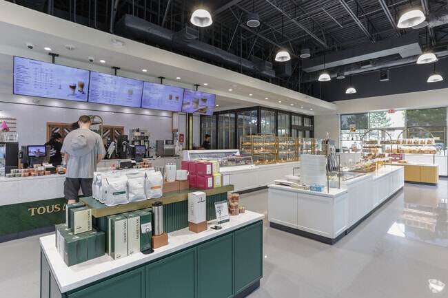 Lou's Les Jours Cafe will satisfy the sweet tooth of those living near Wellington.