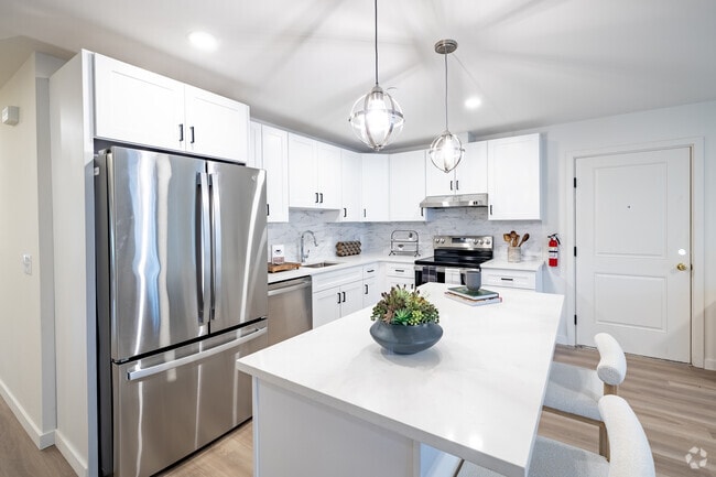 Mt Sinai Meadows, Mount Sinai, NY 11766 - photo 7