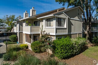 2705 Range Ave, Santa Rosa, CA 95403