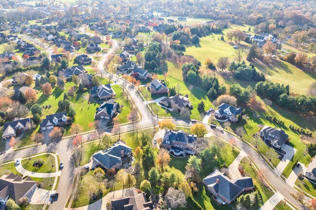 Homes with large yards can be found in the Washington Square neighborhood.