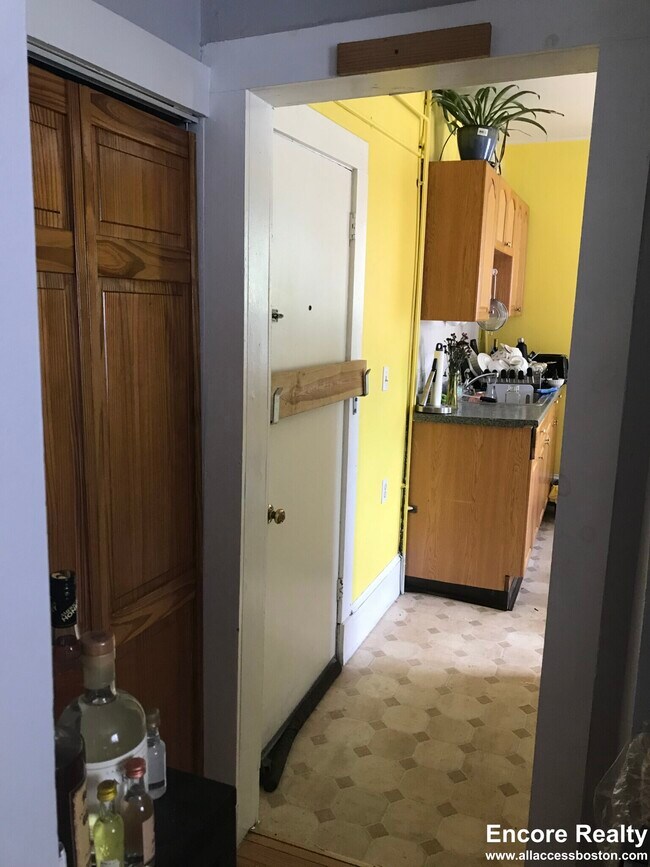 4 Watson St unit 8T, Cambridge, MA 02139 - photo 6